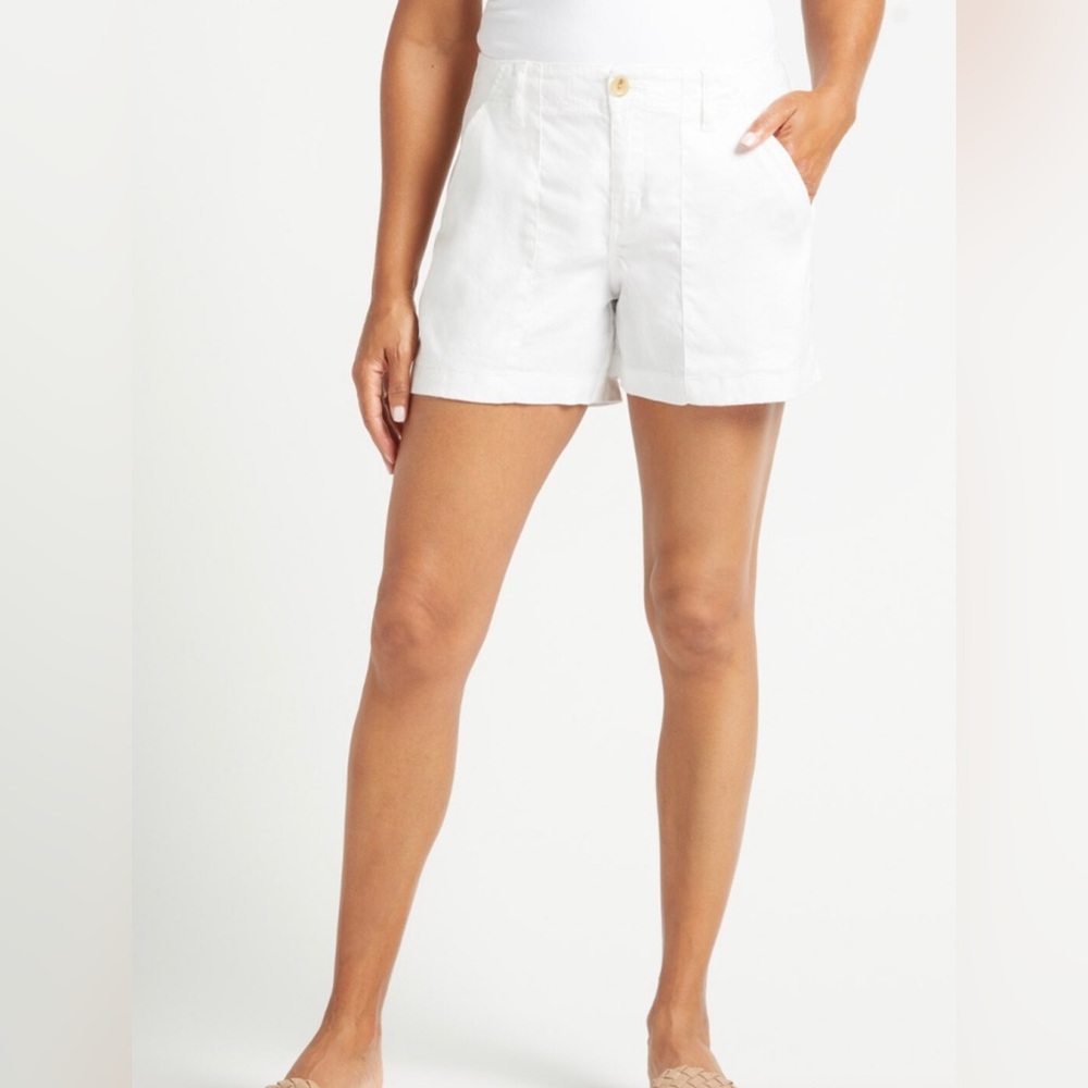 Evereve Alexa utility short- excellent condition!